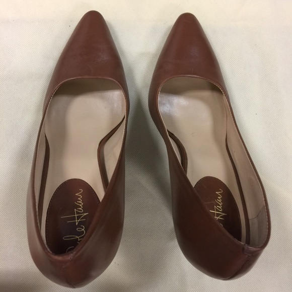 Classic cognac pointy toe heel by Cole Haan - Picture 6 of 6